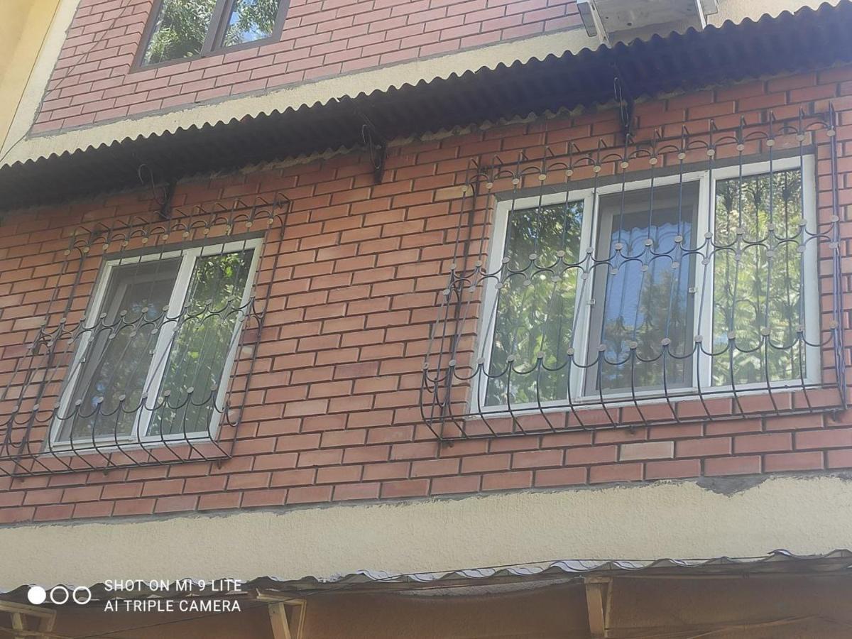 טשקנט 1-Bedroom Apartment In The Very City Center מראה חיצוני תמונה